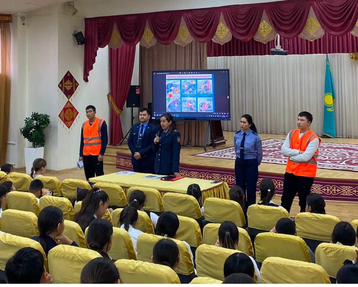 "Қауіпсіз жол" тақырыбында оқушылармен түсіндірме жұмыстары жүргізілді
